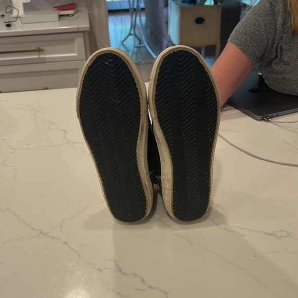 golden goose sneakers lightly worn size 33 - Picture 4 of 4